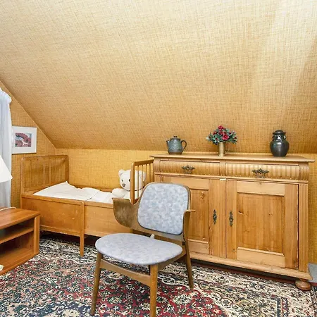 6 Person In Glesborg-by Traum