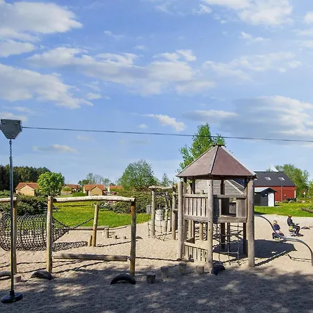 6 Person In Glesborg-by Traum